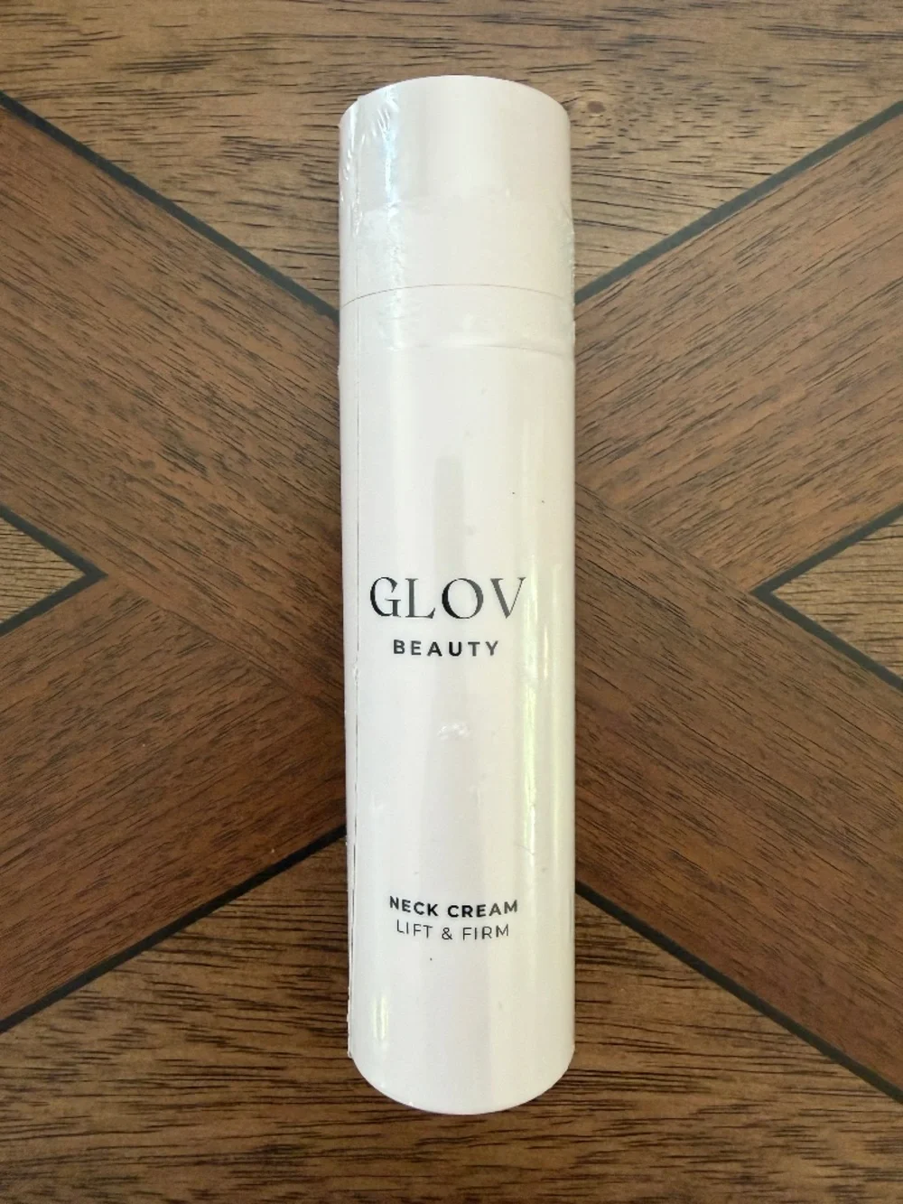 Glov Beauty Neck Cream Lift & Firm New and Sealed!
